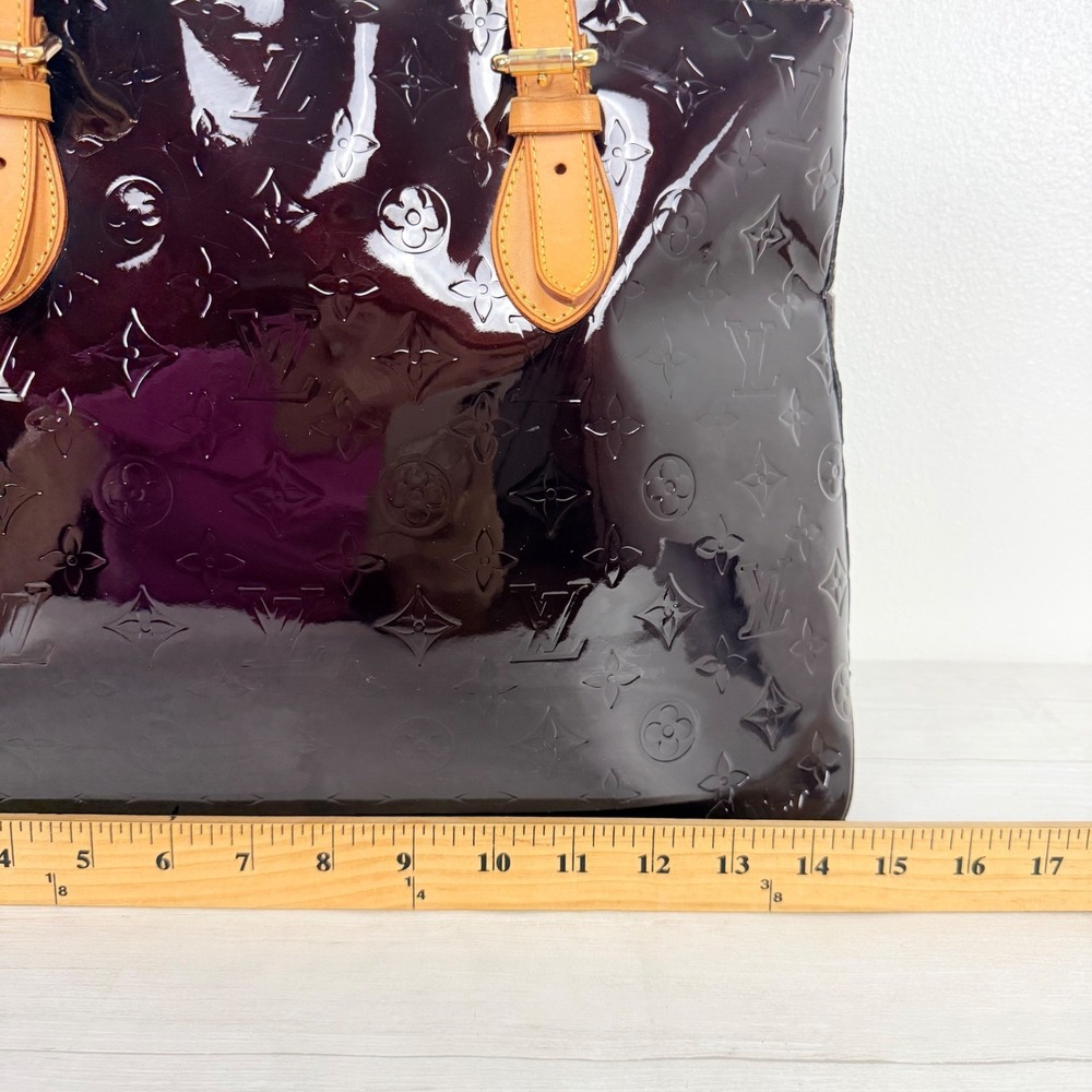 Louis Vuitton Brentwood Tote Amarante Monogram Vernis Patent Leather Bag Red - Picture 14 of 16